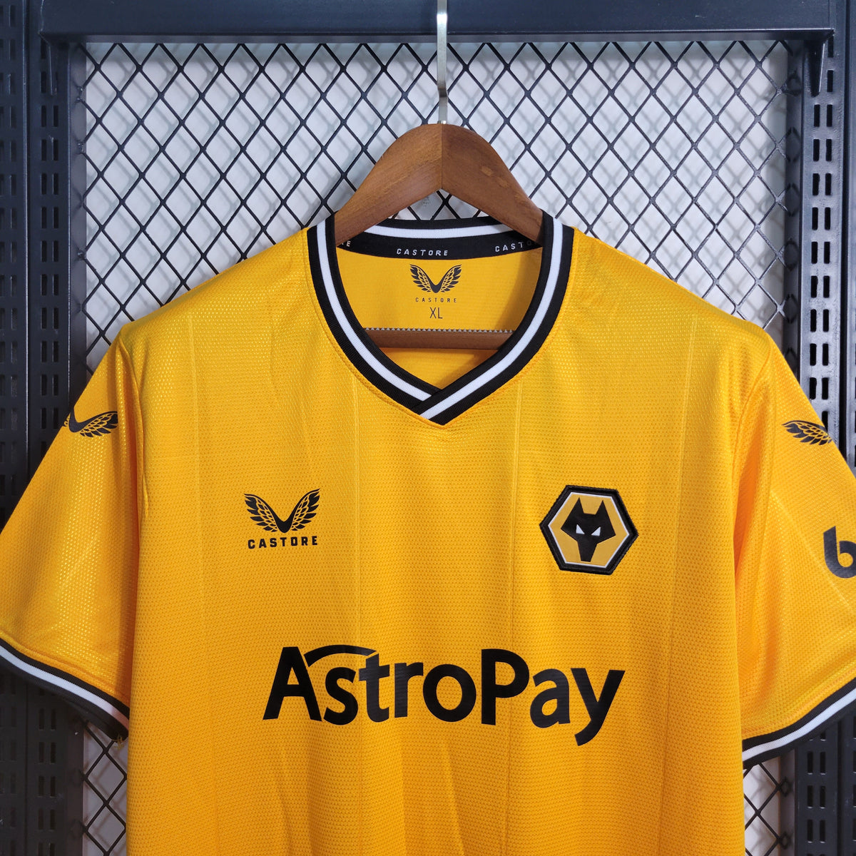 Camisa Wolverhampton Home (1) 2023/24 Castore Torcedor Masculina