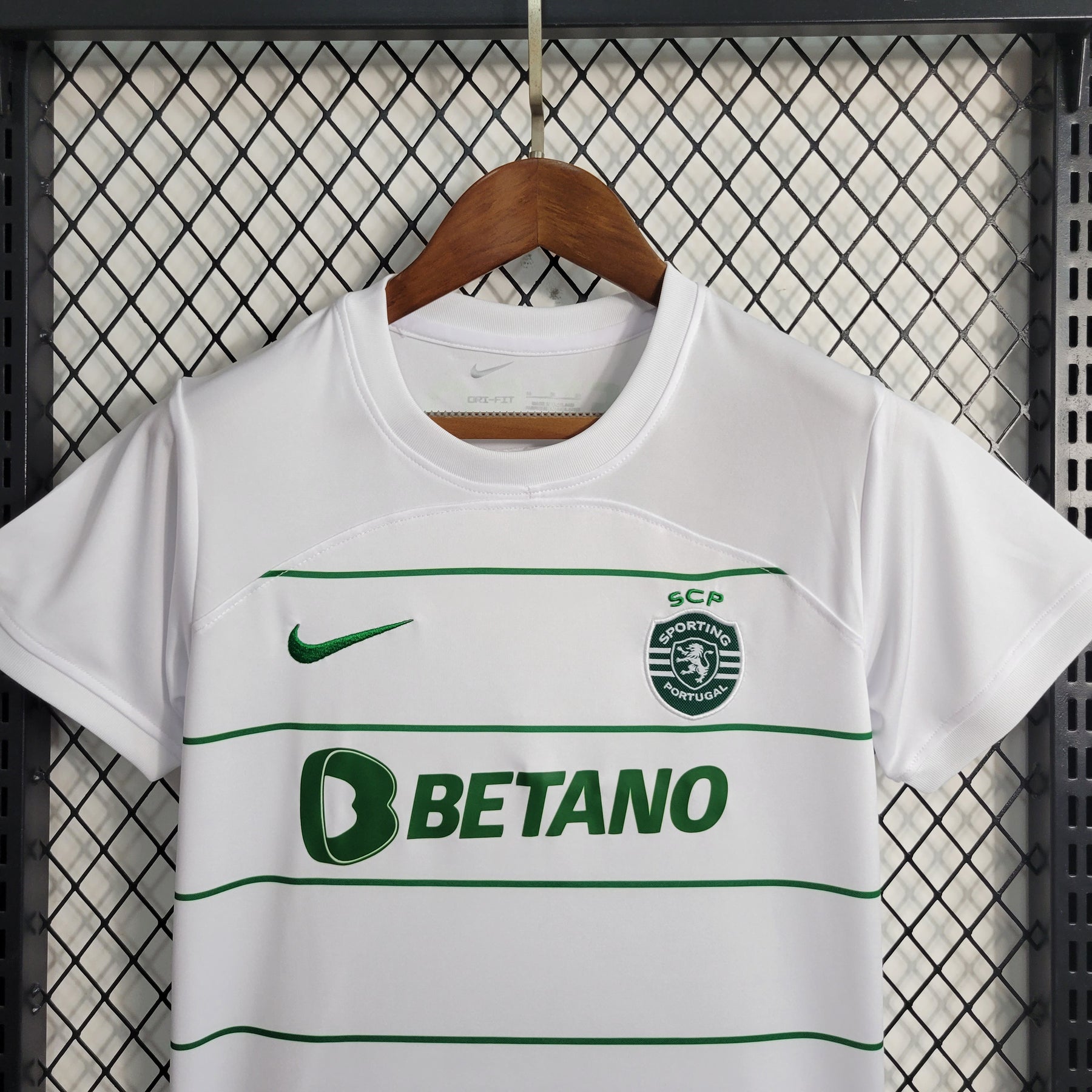 Uniforme Sporting Away 2023/24  Infantil