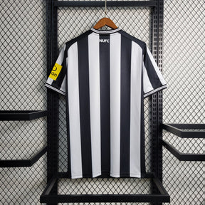 Camisa Newcastle Home  2023/24 Torcedor Masculina