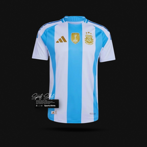 Camisa Argentina Home (1) 2024 + Pach Copa 2022  Torcedor Masculina