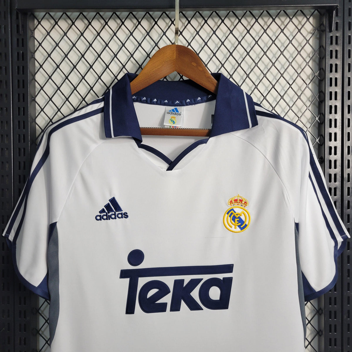 Camisa Real Madrid Home (1) 2000/01 Retrô Adidas  Masculina