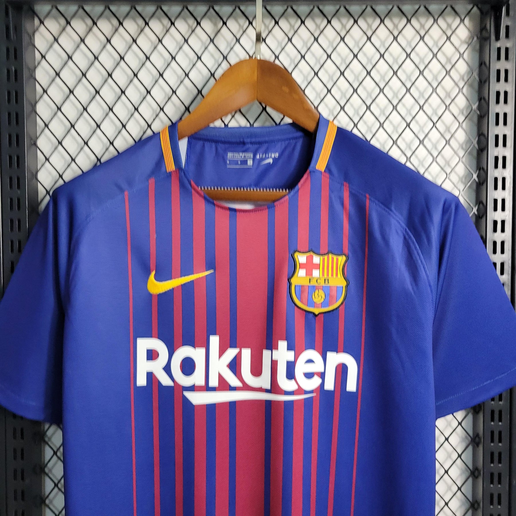 Camisa Barcelona Home (1) 2017/18 Retrô Masculina