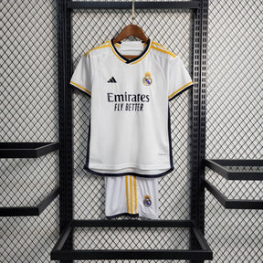 Uniforme do Real Madrid Home (1) 2023/24 Adidas Infantil