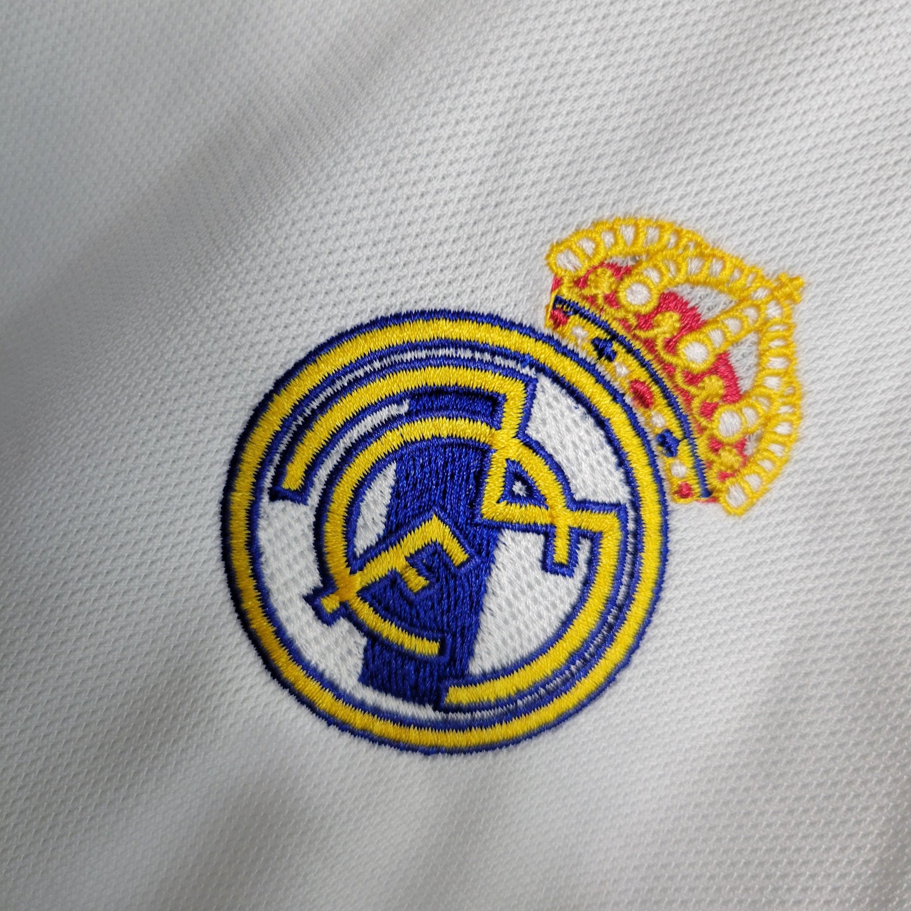 Uniforme do Real Madrid Home (1) 2023/24 Adidas Infantil