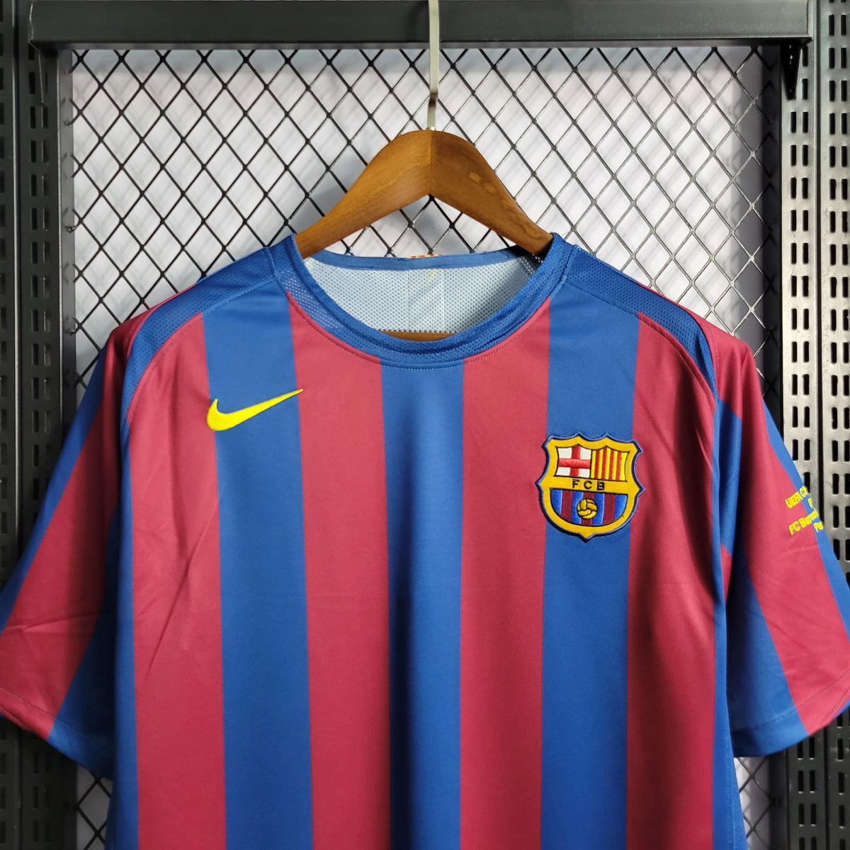 Camisa Barcelona Home (1) 2006 Nike Retrô Masculina