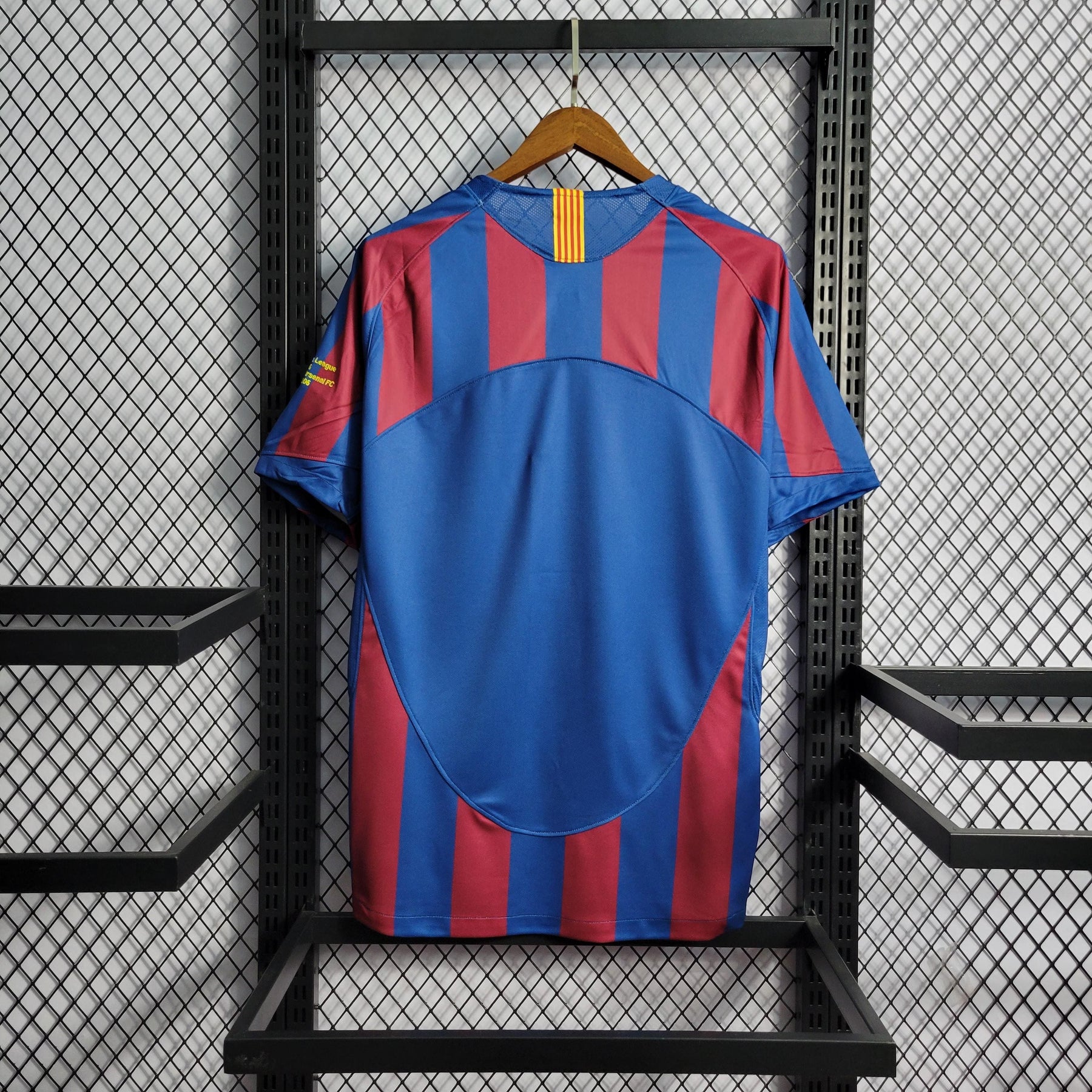 Camisa Barcelona Home (1) 2006 Nike Retrô Masculina