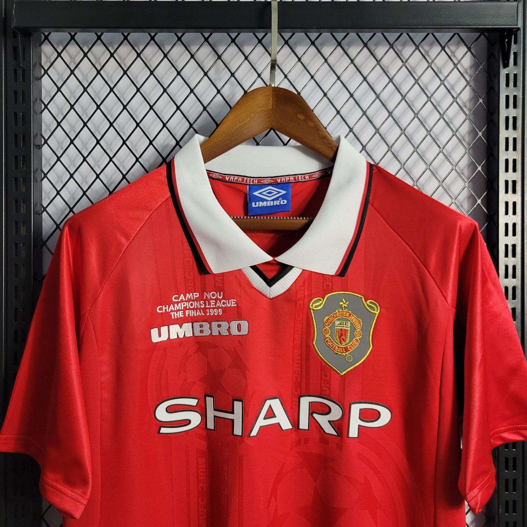 Camisa Manchester United Home (1) 1999-00 Umbro Retrô Masculina