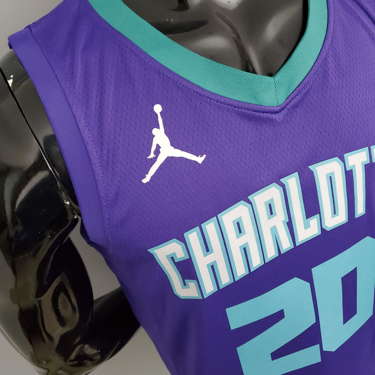 Regata Charlotte Hornets NBA 2022 Nike Statement Edition Swingman Masculina