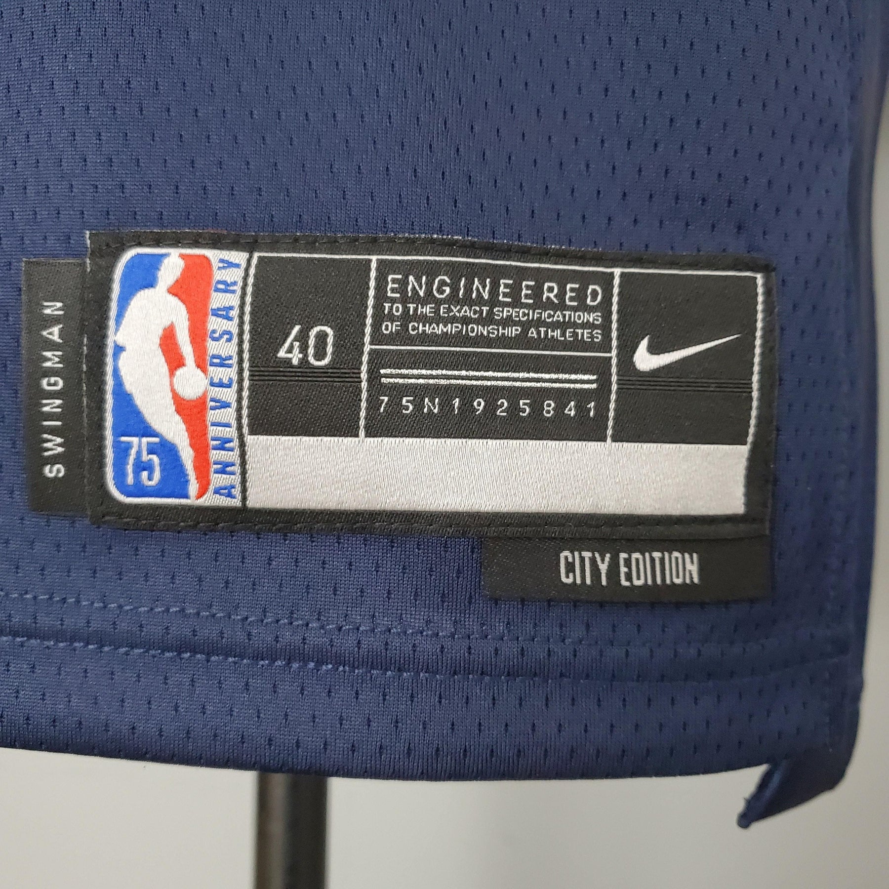 Regata Philadelphia 76ers NBA 2022 Nike City Edition Swingman Masculina