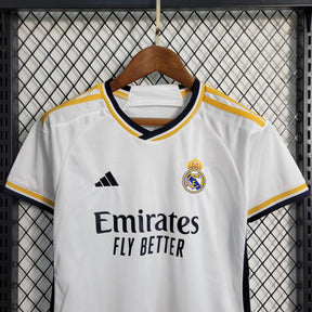 Uniforme do Real Madrid Home (1) 2023/24 Adidas Infantil